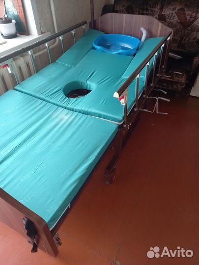 Медицинская кровать для лежачих больных бу