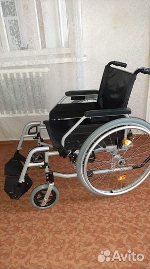 Кресло -коляска для инвалидов
