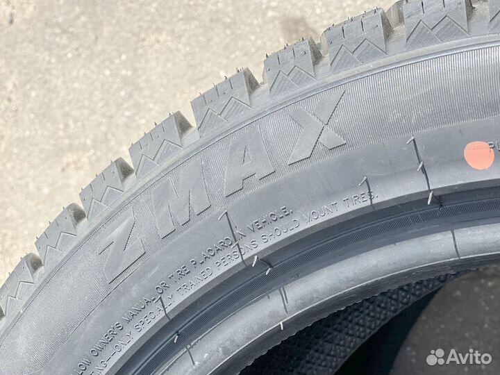 Zmax Winternova Stud II 295/40 R21 97T