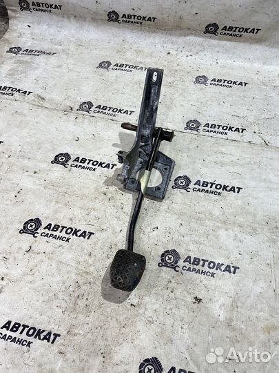 Педаль тормоза BMW e36