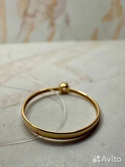 Золотое кольцо с бриллиантом 585 пр