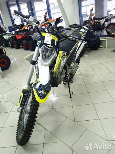 Apollo Tracker 250LE – надёжный эндуро, двигатель 250 см, высота седла 910 мм