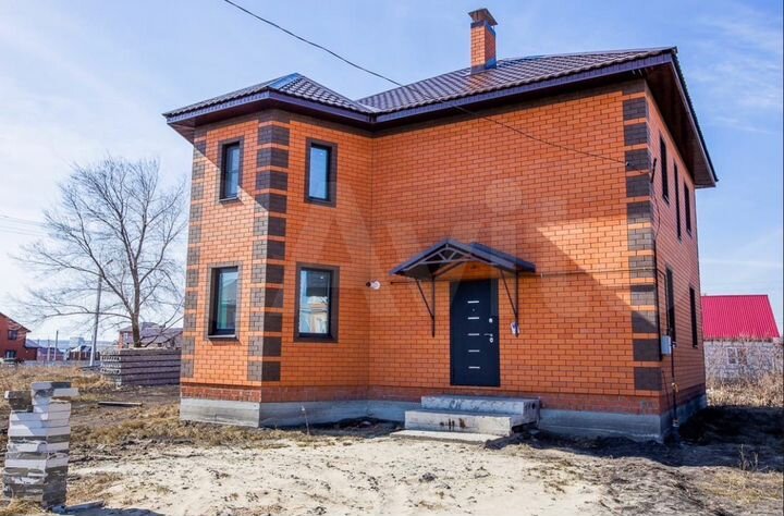 Коттедж 157 м² на участке 8 сот.