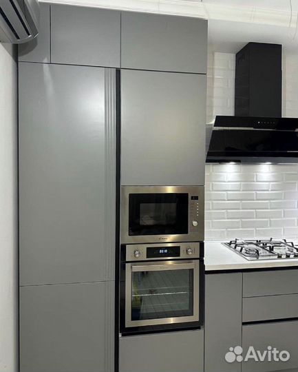 Кухонный гарнитур угловой