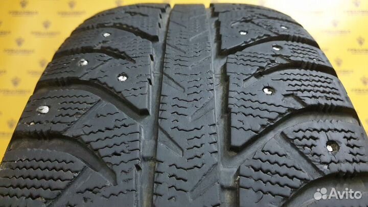 Bridgestone Ice Cruiser 7000 215/60 R16 95T