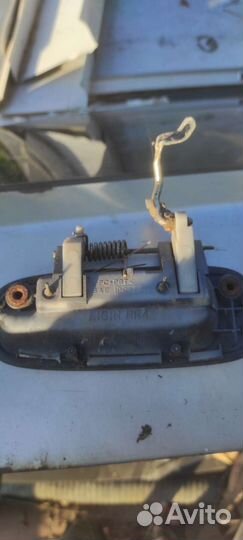 Ручка задней двери правой toyota corolla ae110