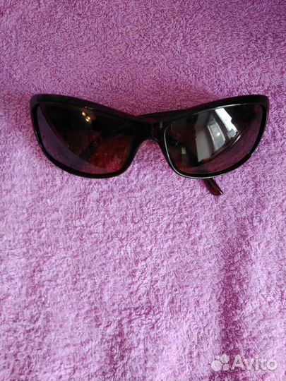 Солнцезащитные очки, папильотки, лаки