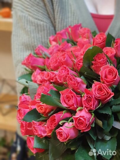 Коралловые розы, букеты из роз