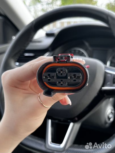 Разъем для вентилятора охлаждения Volkswagen VAG