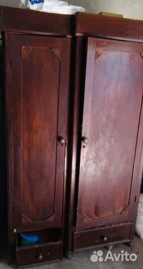 Шкаф деревянный