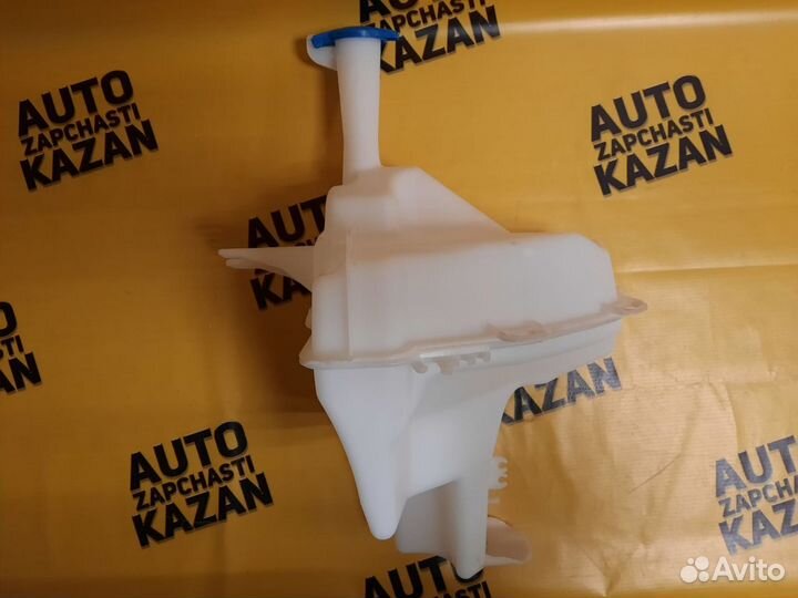 Бачок омывателя Kia Rio 3 2011-2017 под датчик