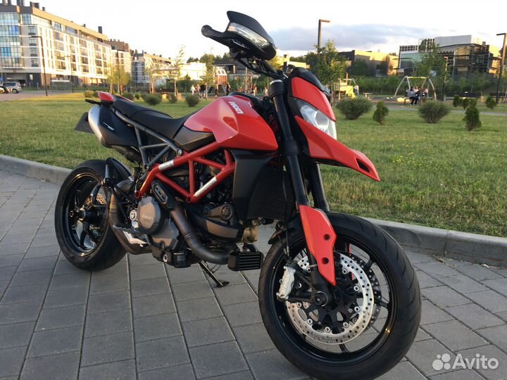 Ducati hypermotard 950