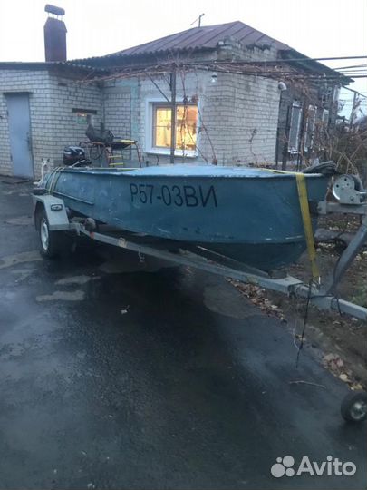 Комплект лодка Южанка с мотором и прицепом