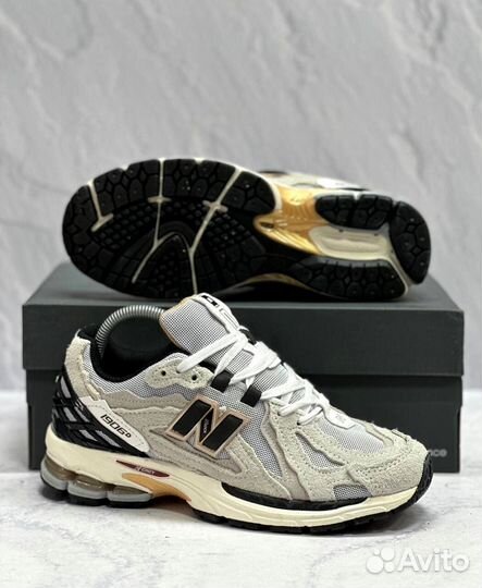 Кроссовки New Balance 1906