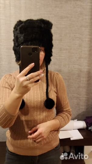 Шапка вязанная из кролика