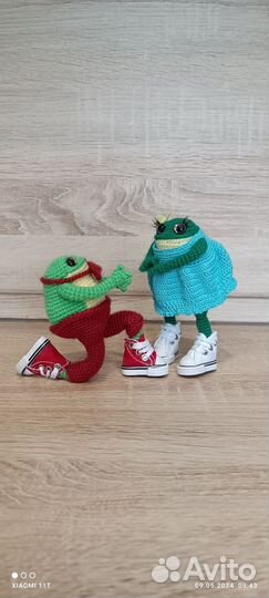 Лягушата ручная работа. Вязаные лягушки