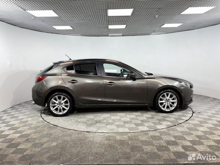 Mazda 3 1.6 AT, 2015, 131 670 км