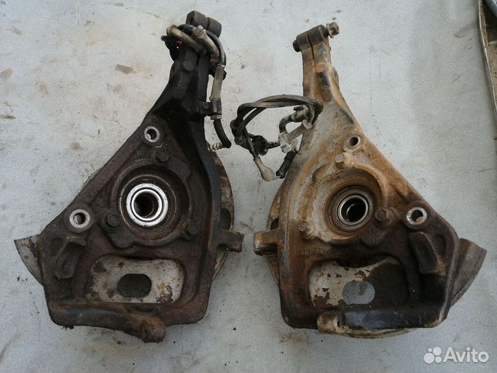 Кулак поворотный передний для Ford Explorer (U2)