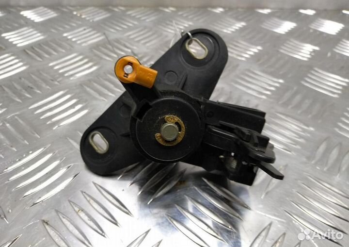 Кнопка открывания багажника Opel Omega