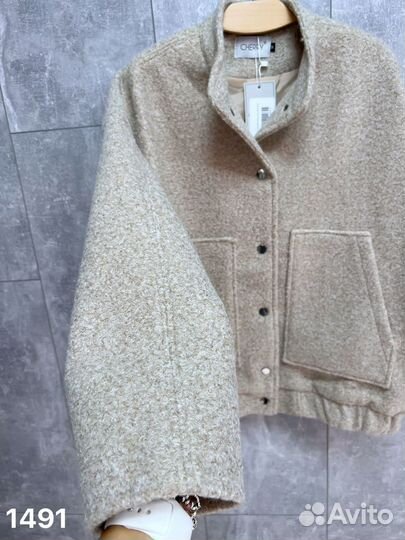 Бомбер женский