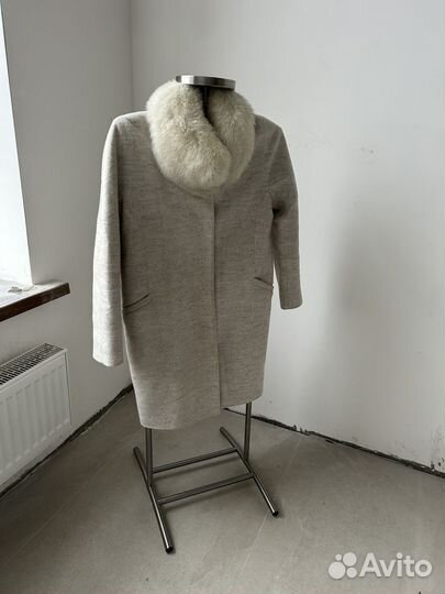 Пальто женское утеплённое 44 р-р