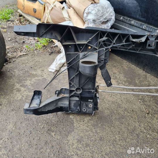 Панель передняя, телевизор Фольксваген Крафтер