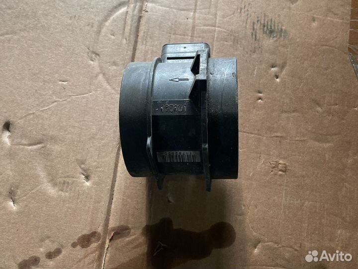 Датчик массового расхода воздуха BMW Е 53