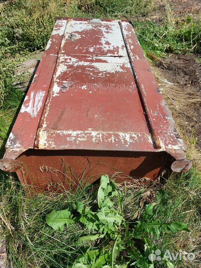 Сейф заводской