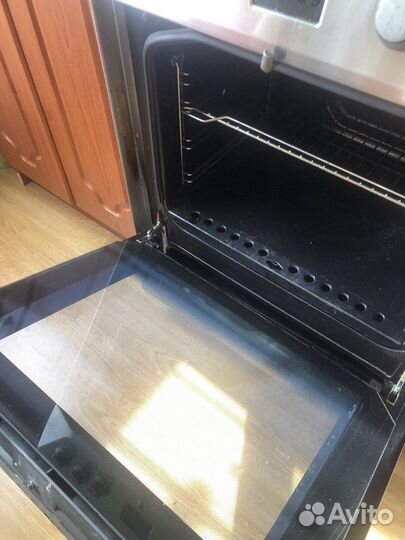 Кухонный гарнитур угловой бу с техникой