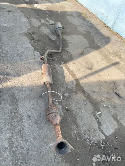 Глушитель Renault Logan 2 L8 H4M438. 1.6 2017