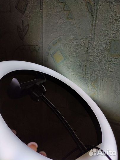 Кольцевая лампа 26 см