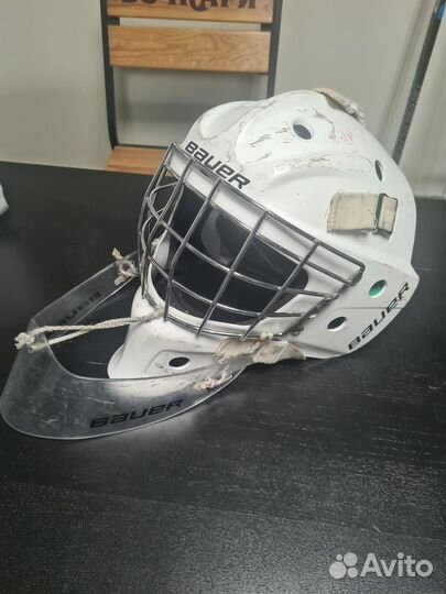 Хоккейный вратарский шлем bauer