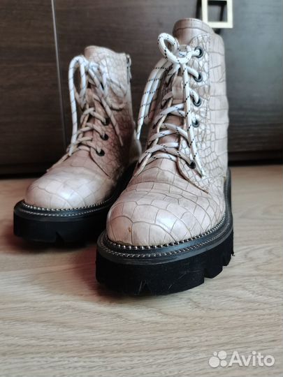 Ботинки женские