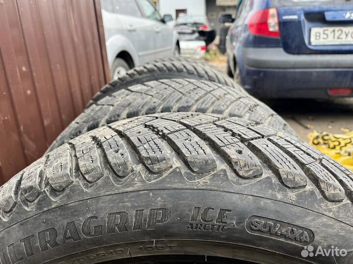 Goodyear UltraGrip Arctic 2 SUV 235/55 R19