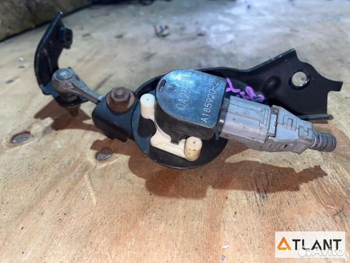 Корректор фары задний левый honda FIT