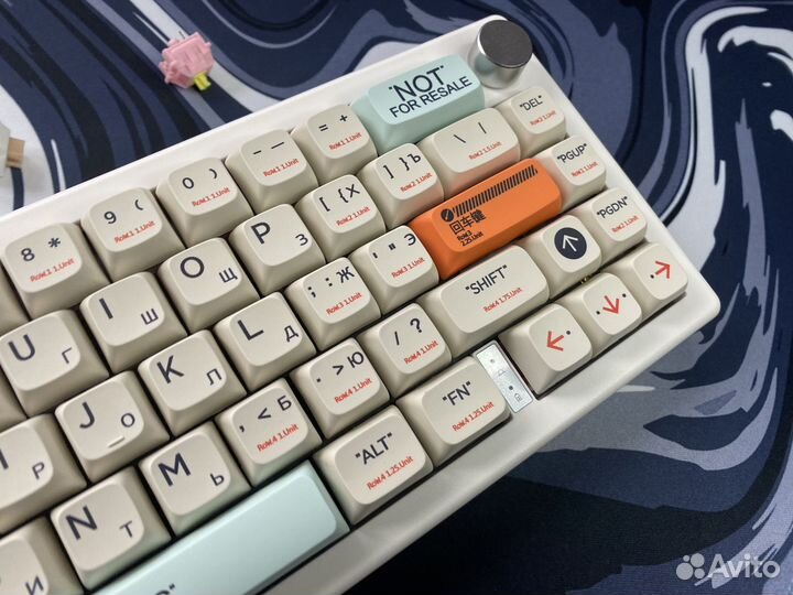 Кастомная клавиатура на базе Gmk67+Gateron Yellow