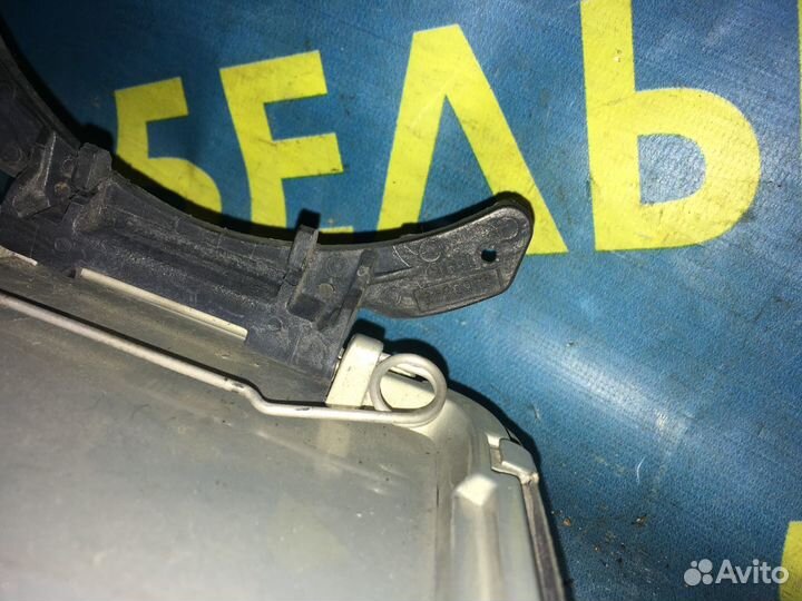 Лючок бензобака Volvo S80