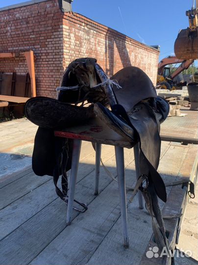 Седло конное старое