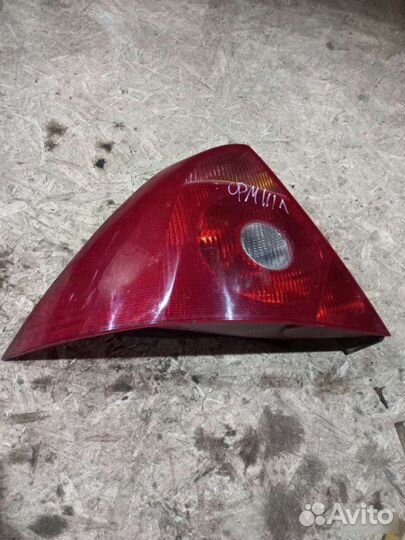 Фонарь задний левый Ford Mondeo 3