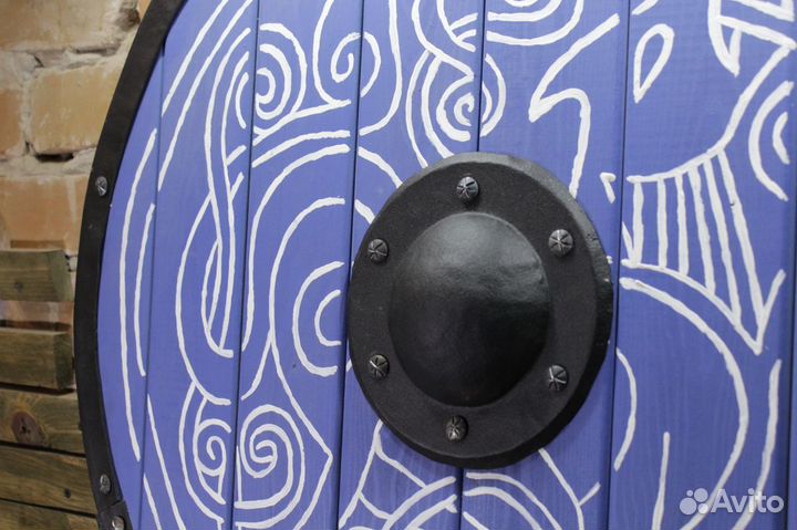 Щит викингов Волк