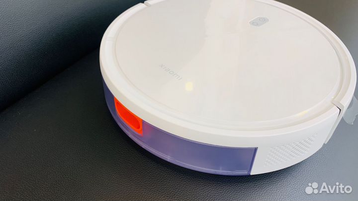 Пылесос -робот Xiaomi Robot Vacuum E10 белый