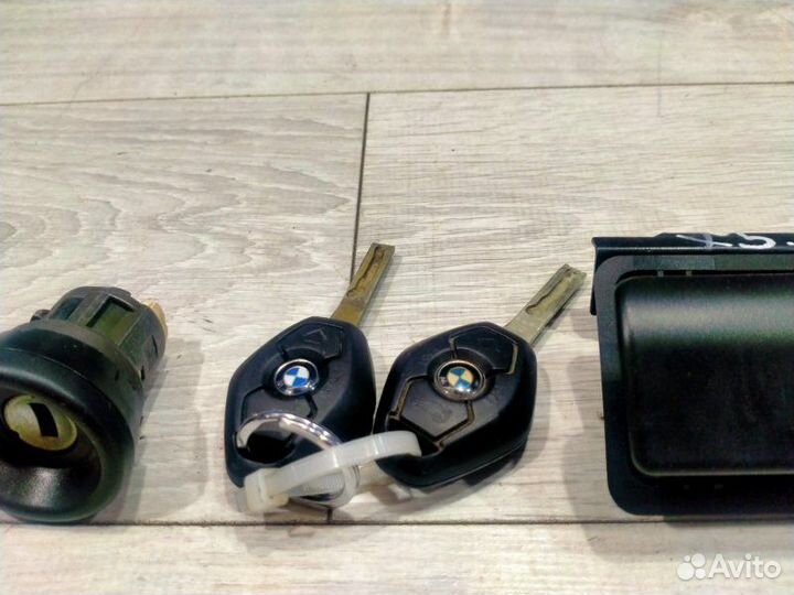 Комплект замков Bmw X5 E53 M54B30 01/2004