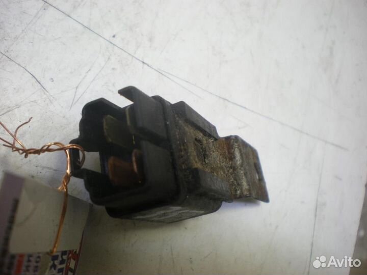 Реле Mitsubishi Montero/Pajero