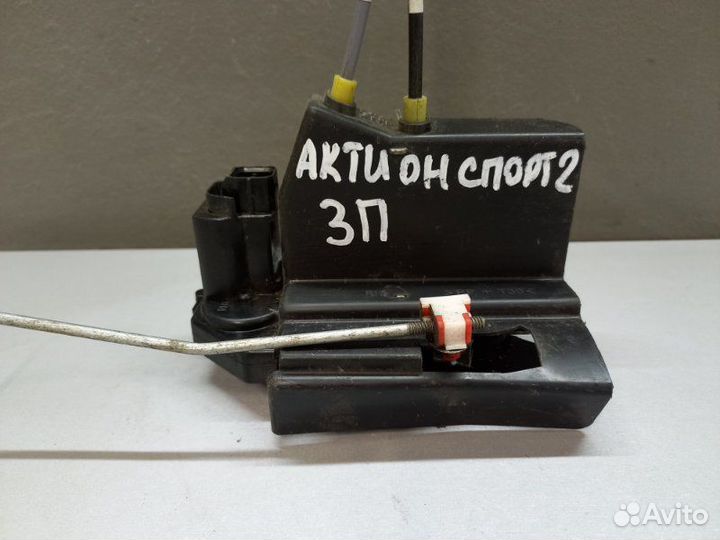 Замок двери задний правый Ssang Yong Actyon Sports