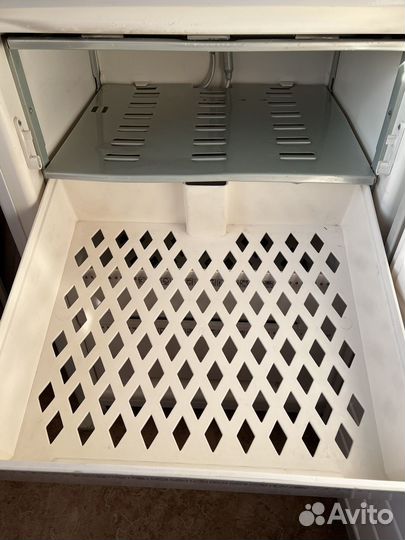 Морозильная камера Бирюса