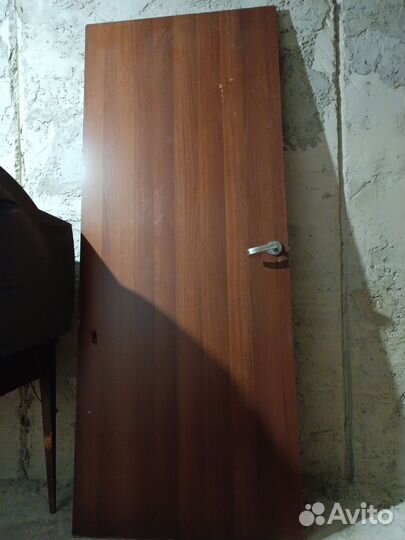 Двери межкомнатные б/у