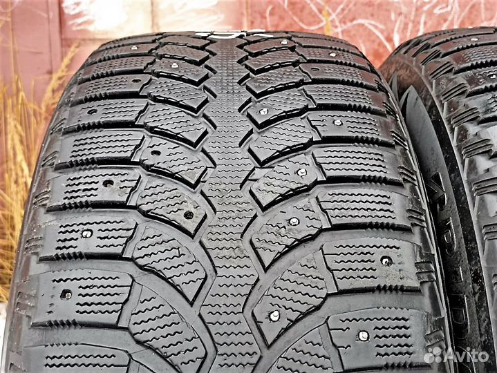 Bridgestone Blizzak Spike-01 255/55 R19 111T