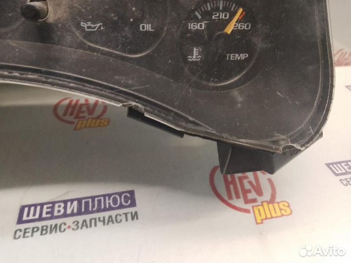 Щиток приборов Chevrolet Tahoe