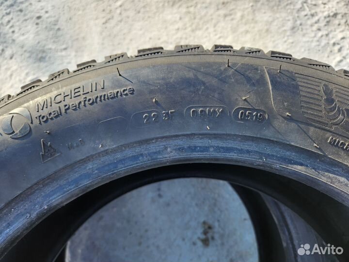 Michelin X-Ice North 4 215/55 R17