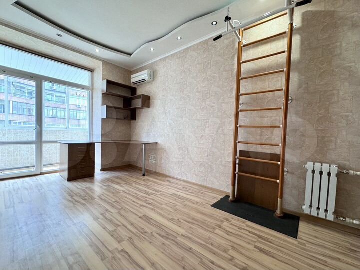 3-к. квартира, 65 м², 4/5 эт.